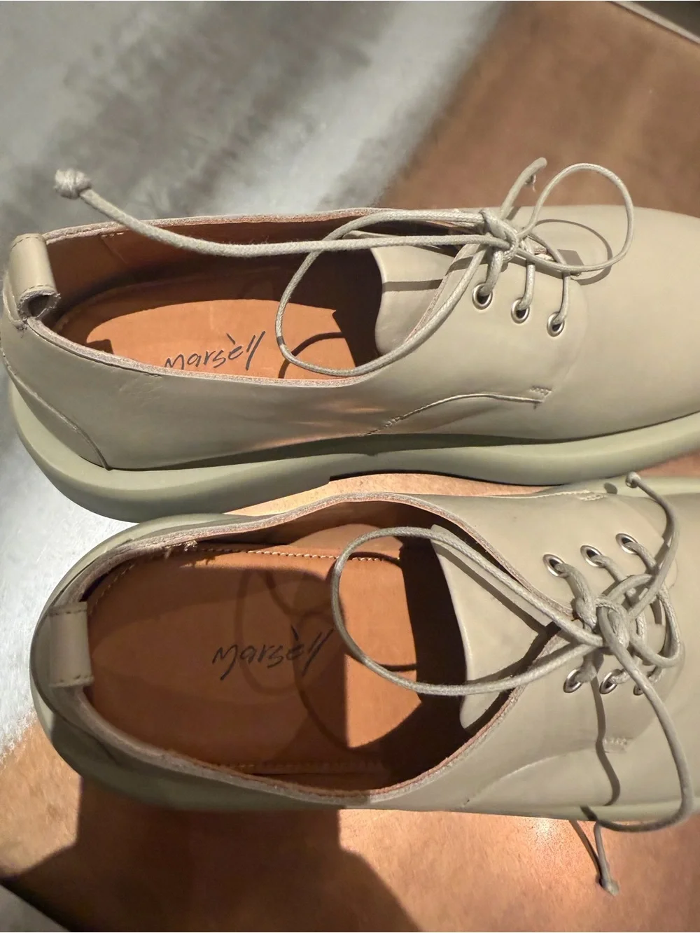 Men's Derby Shoe in Light Beige Leather